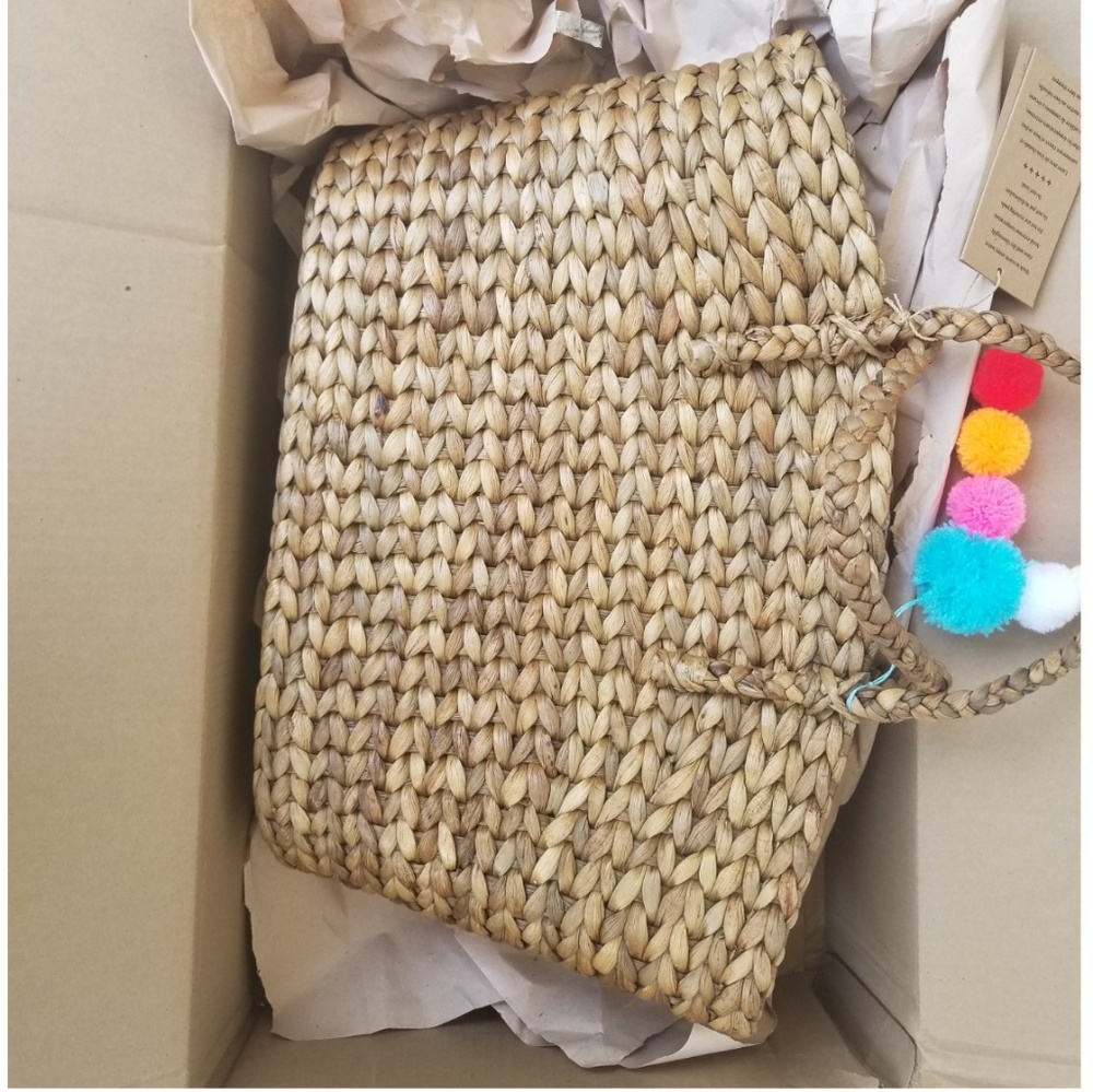 Handcrafted woven insulated beach bag - Picture 4 of 8
